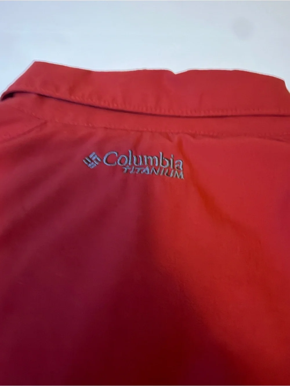 Columbia lightweight shirt